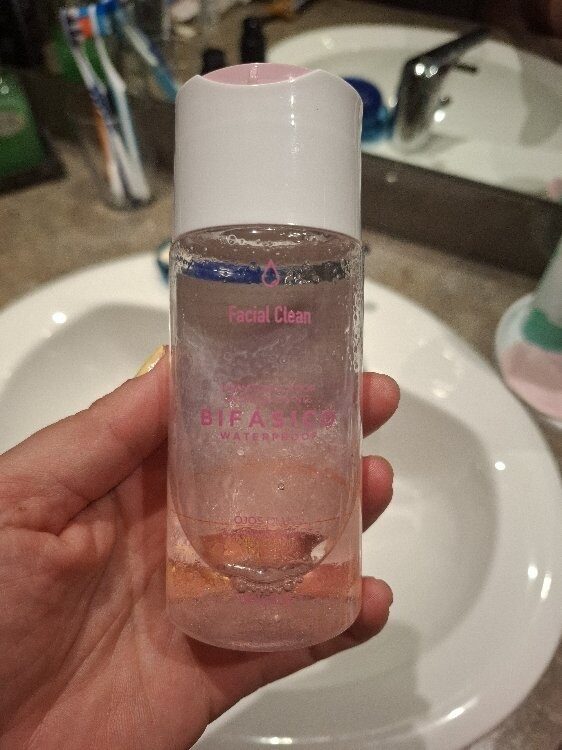 Bifásico waterproof facial clean, Deliplus