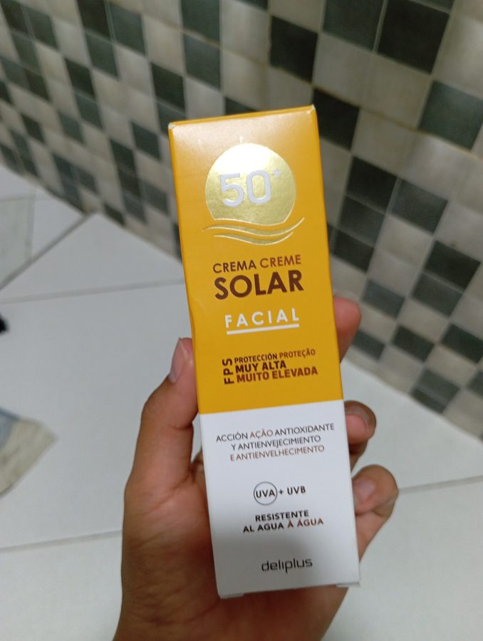 Crema protección solar facial FPS 50+, Deliplus