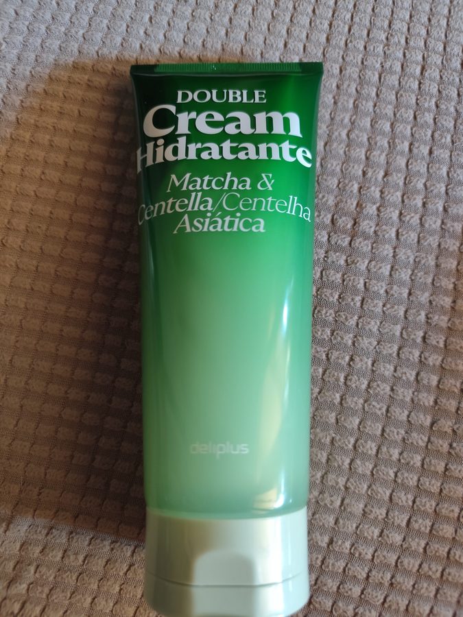 Double cream hidratante matcha y centella asiática, Deliplus